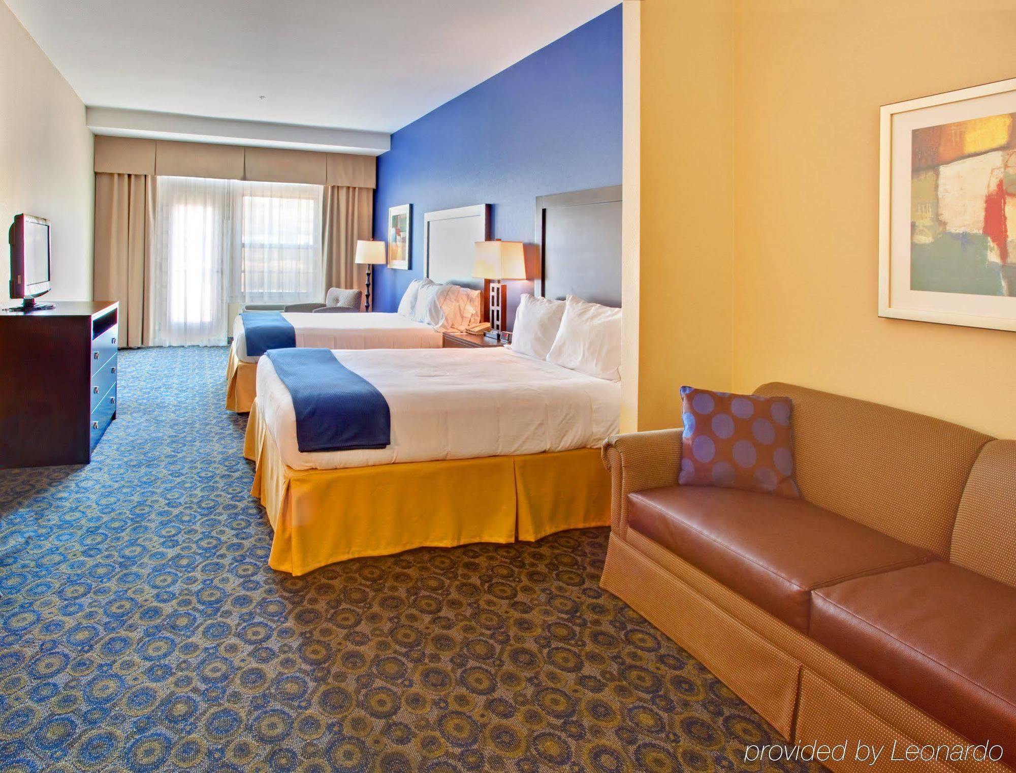 Holiday Inn Express Hotel & Suites Lake Elsinore, An Ihg Hotel Szoba fotó